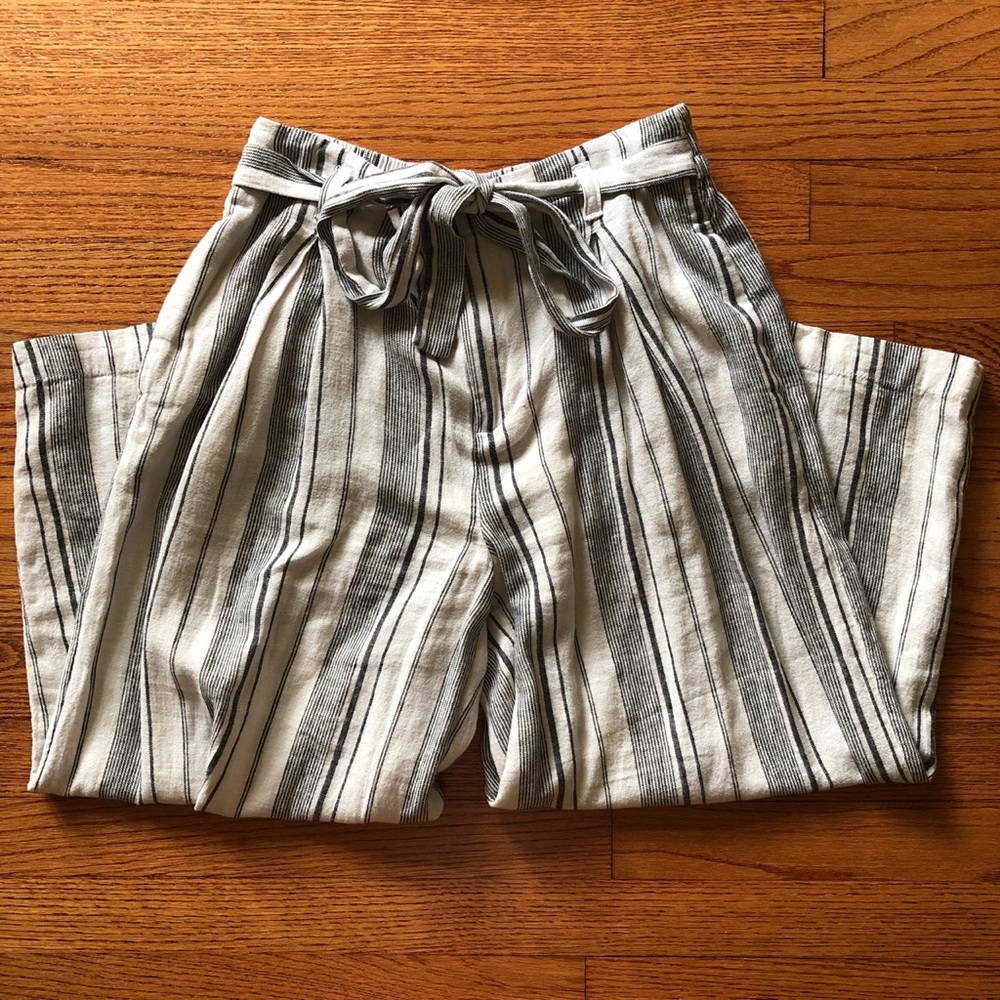 GAP Black + White Striped Self-Tie Cropped Pants